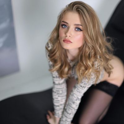 miniholly, camgirl Xlovecam