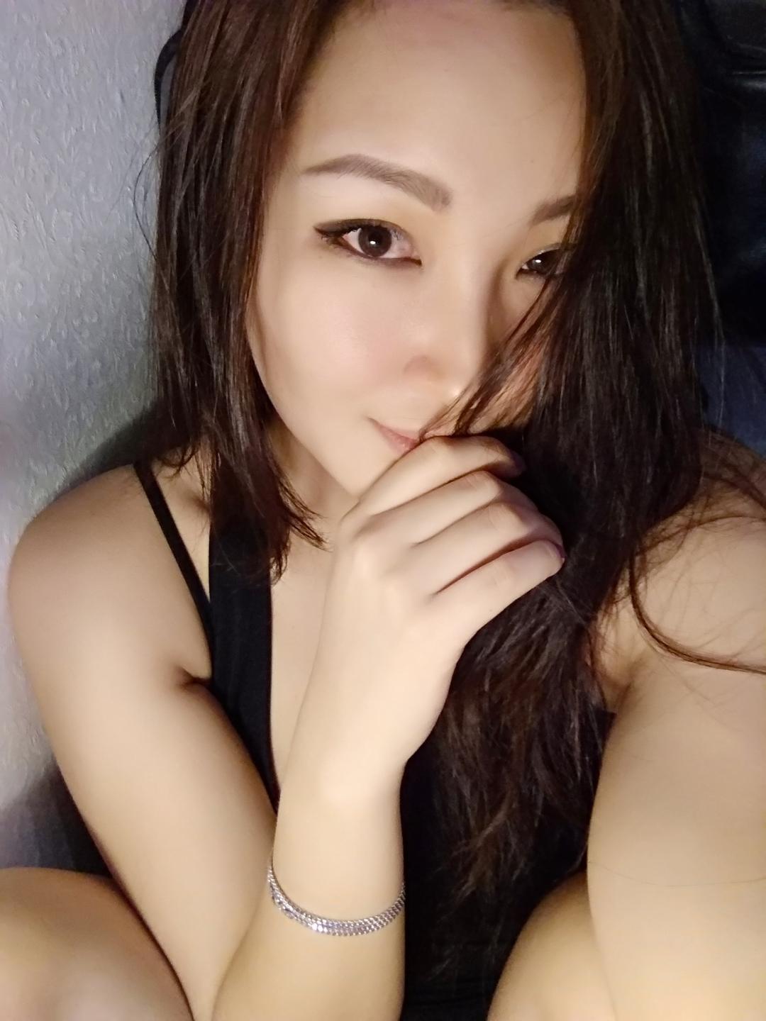 fatiny, camgirl Xlovecam