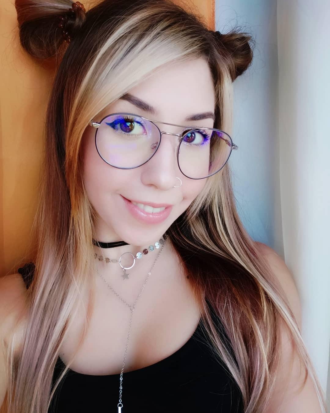 annsunrise, camgirl Xlovecam